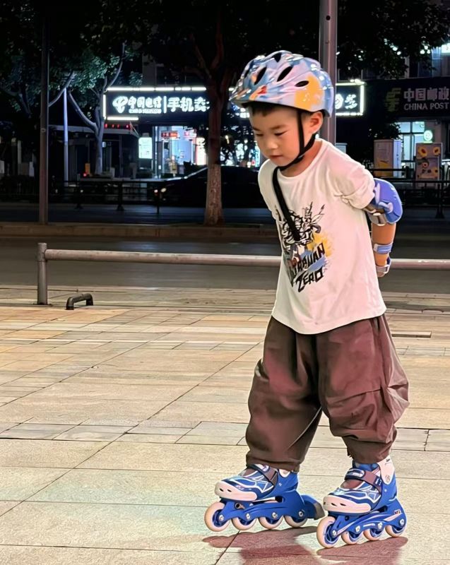 轮滑少年
